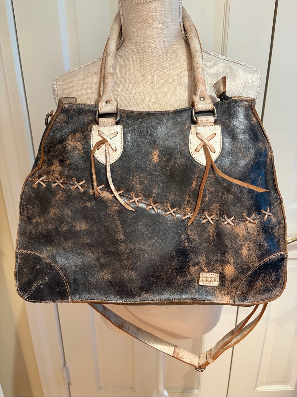 Bed Stu Vintage-Style Distressed Black Leather bag. NWOT - Picture 4 of 11